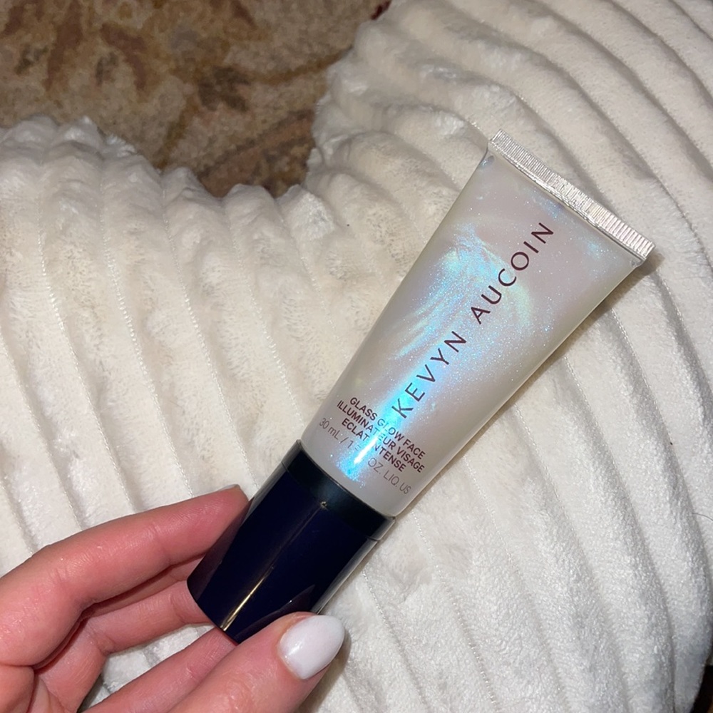 Kevyn Aucoin Glass Glow Primer- Crystal Clear